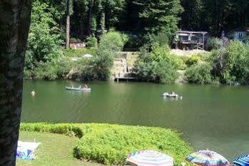 On The Russian River Mini-hôtel Monte Rio